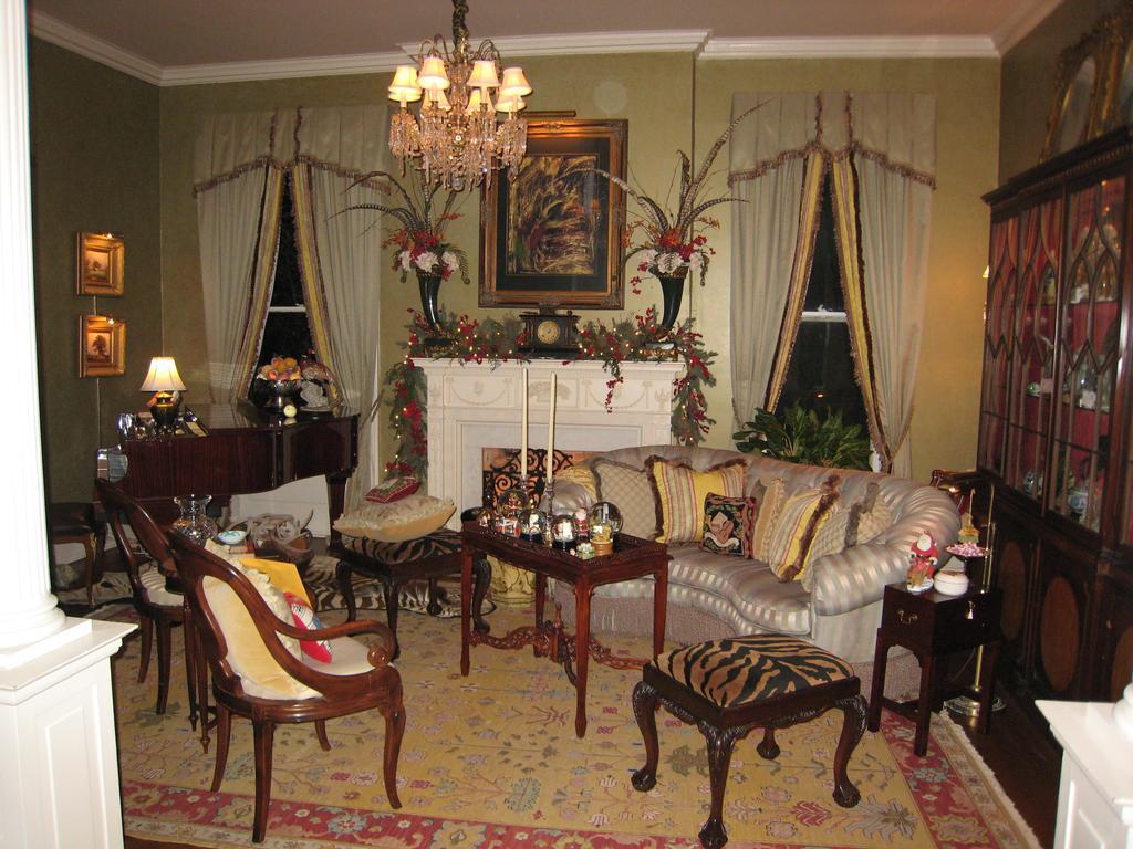 Belle Oaks Inn Gonzales Eksteriør billede