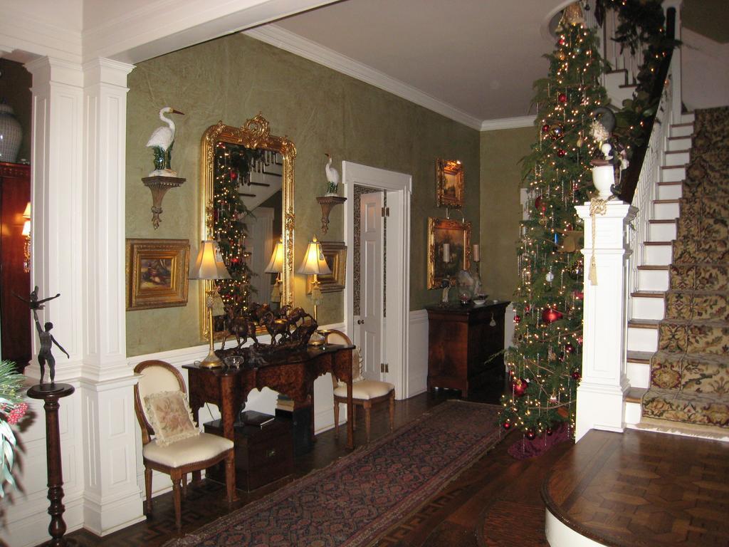 Belle Oaks Inn Gonzales Eksteriør billede